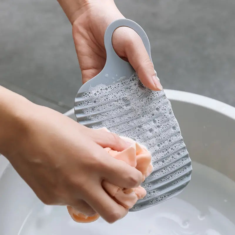 Mini Portable Plastic Hand-Held Laundry Washboard