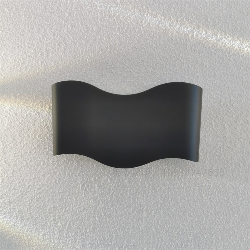 Outdoor LED Wall Light for Patio and Stairway