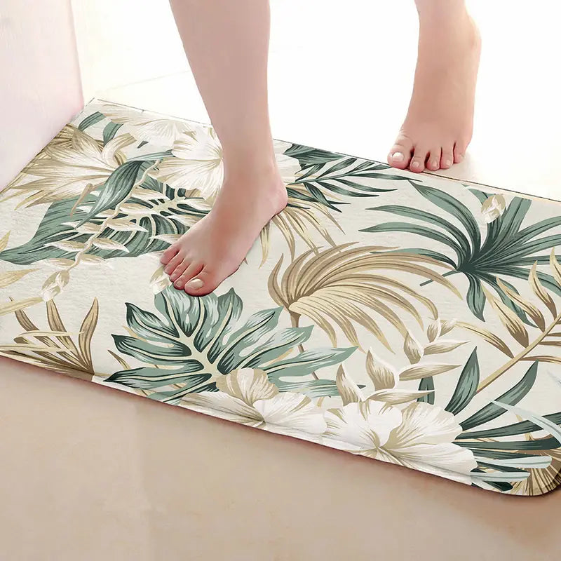 Palm Leaf Plush Non-Slip Bath Mat with Memory Foam