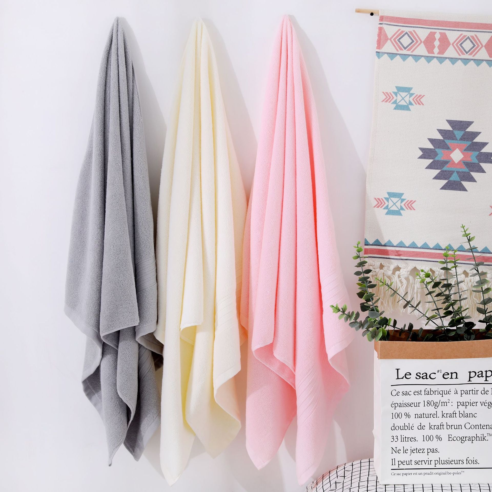 Soft Cotton Bath Towels with Custom Logo Embroidery
